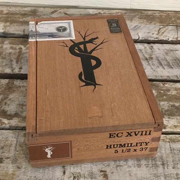 🧳3/$20🧳 Intemperance Cigar Box - Picture 2 of 7